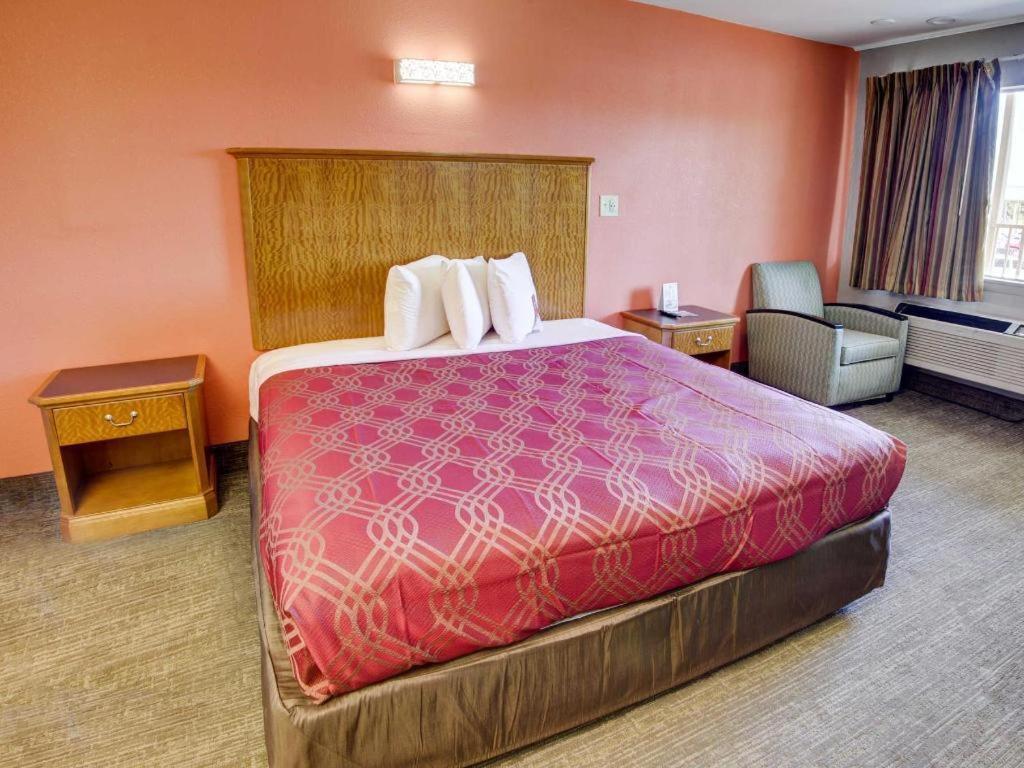 Hotel Econo Airport