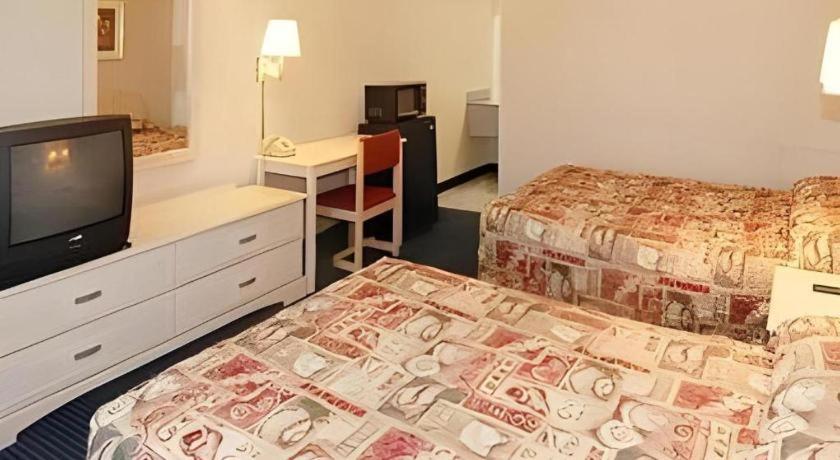 Hotel Econo Airport